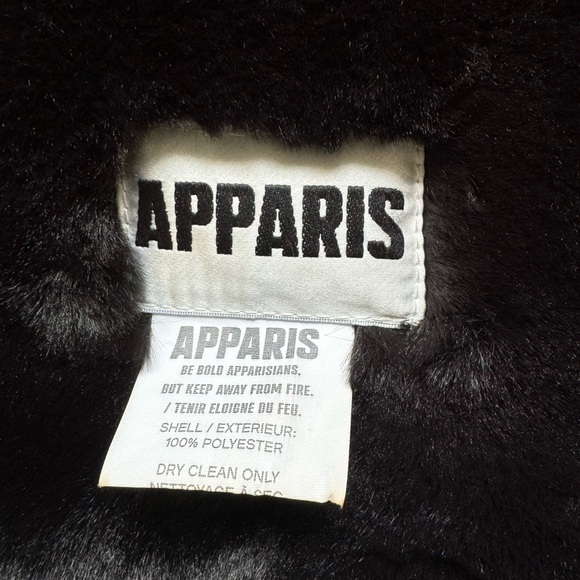 Apparis BRADY BLANKET, 32 x 44, Black - Picture 3 of 5